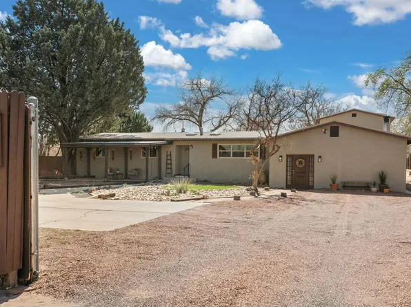 887 W Meadowlark Ln, Corrales, NM 87048