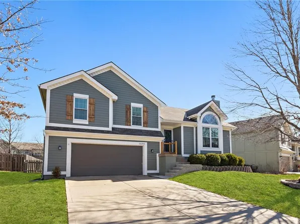 16393 S Church St, Olathe, KS 66062