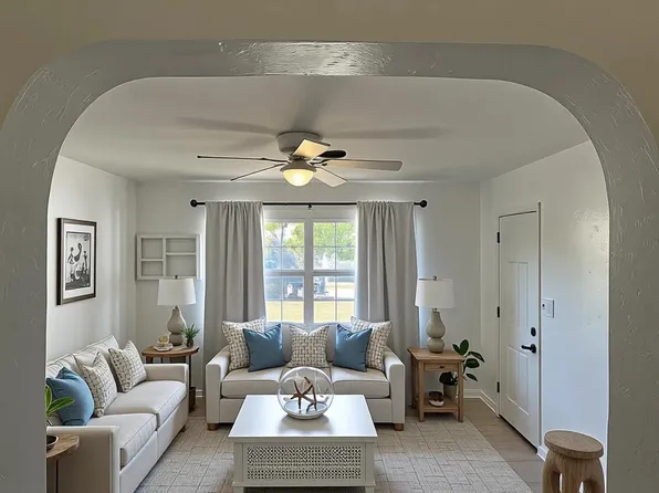 2164 Bougainvillea St, Sarasota, FL 34239