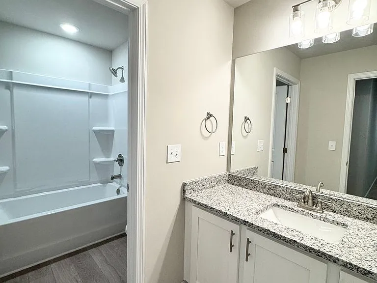 1201 McCoy St — Photo 19