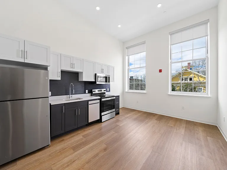 121 North St #204 — Photo 5