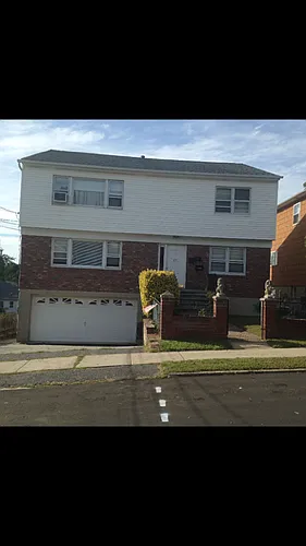215 Gainsborg Ave #1 Photo 1