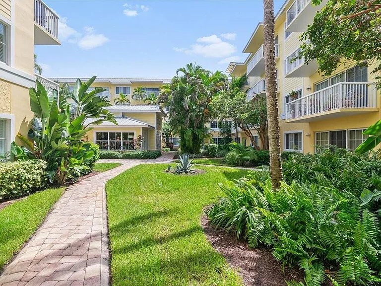 1515 E Broward Blvd #403 — Photo 16
