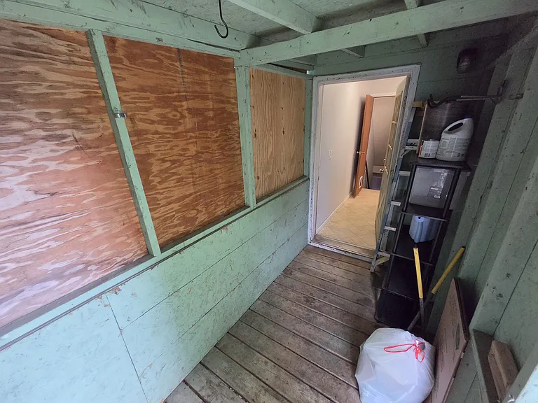 152 Cottage Grv #B — Photo 28