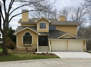 420 Sir Howard Cir, Kohler, WI 53044