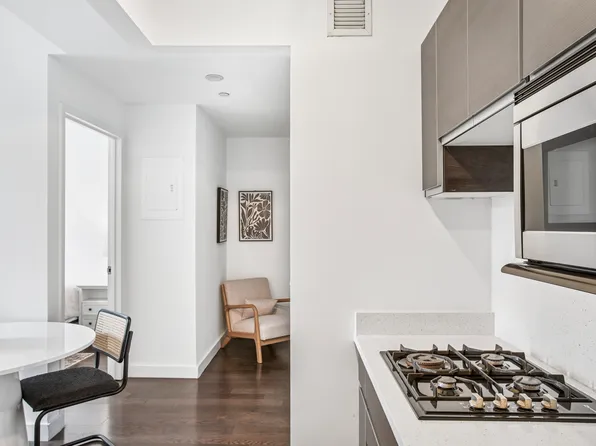 116 John Street image 3 of 17