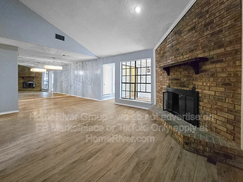 6206 Post Oak Ter