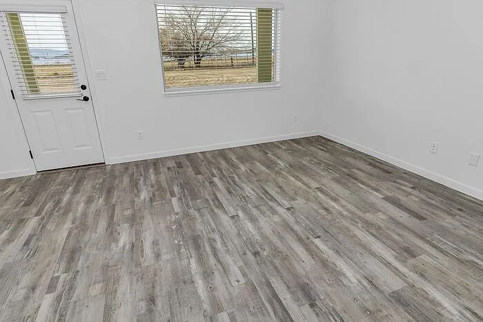 387 Hidden River Dr — Photo 14