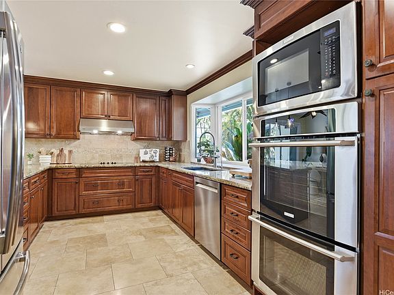 3rd image of 409 Wanaao Rd