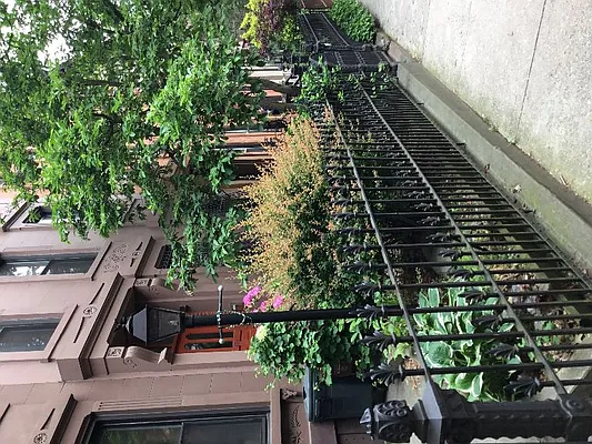 Rented by Level Group | media 51