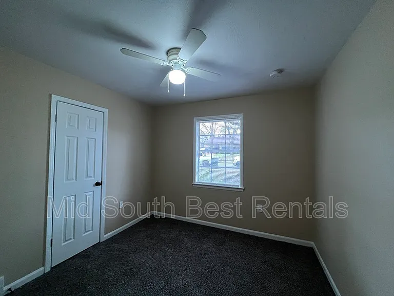 4330 Merlcrest Cv — Photo 7
