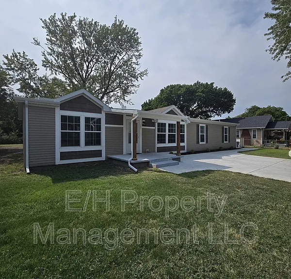 501 S Edwards Ave #1 — Photo 3