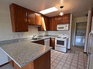 15 Oak Crest Dr, San Rafael, CA 94903