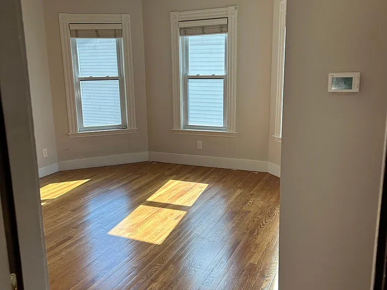 83 Flint St #2 — Photo 22