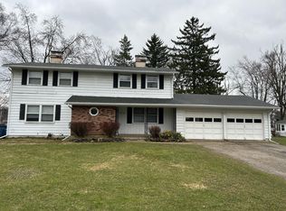 816 Ashley Dr, Kalamazoo, MI 49048