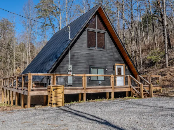 3115 Emerald Springs Loop, Sevierville, TN 37862