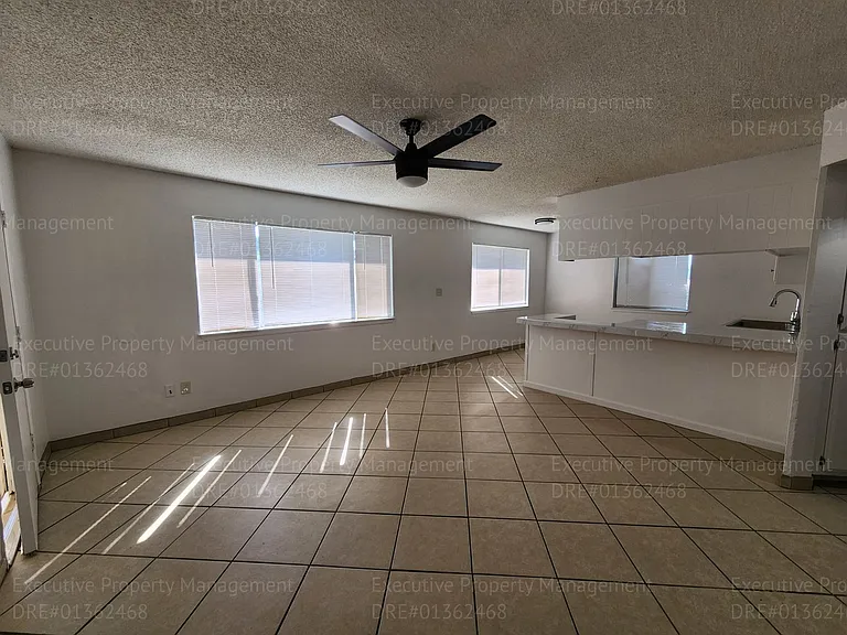 1230 Dolores St — Photo 9