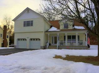 6 Delongis Ct, Sparkill, NY 10976