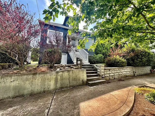 928 Pacific Ave — Photo 13
