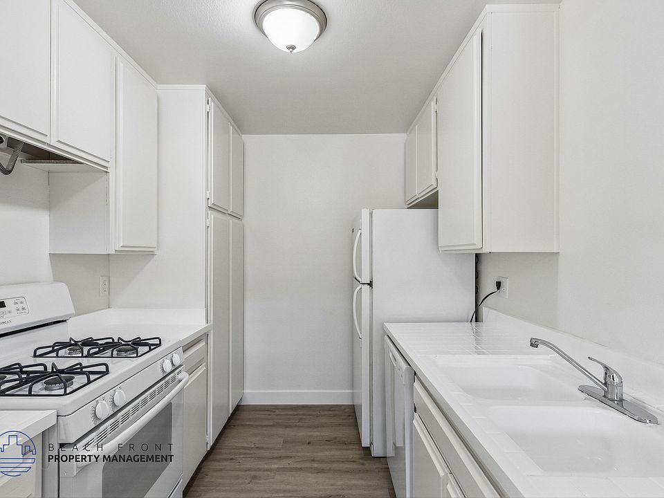 1st image of 817 Hill St #106