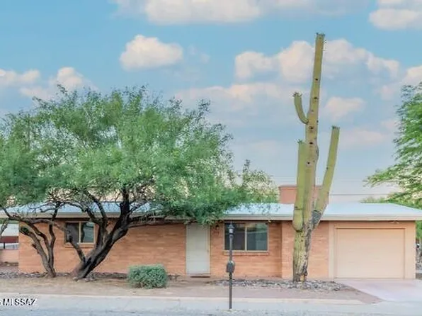 710 N Camino Santiago, Tucson, AZ 85745