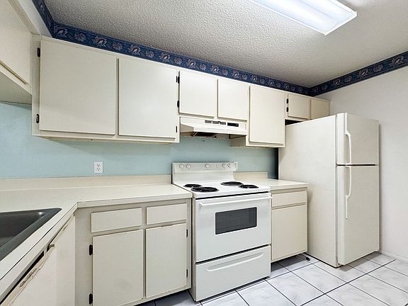 5th image of 6118 Curry Ford Rd APT 227