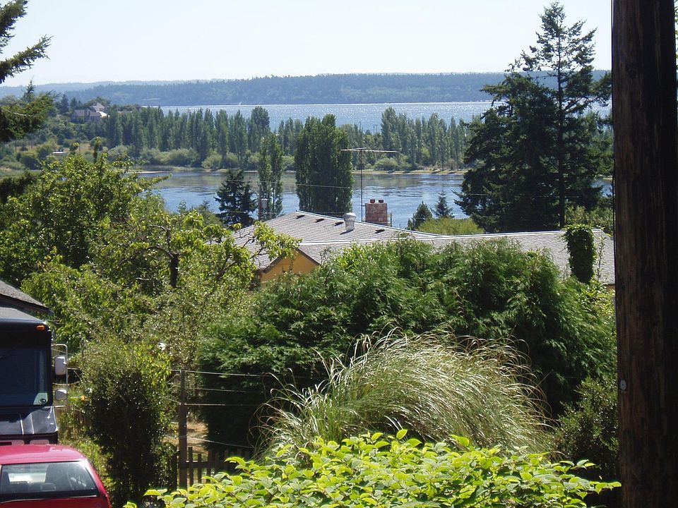 Kah Tai Lagoon before Bay of Port Townsend