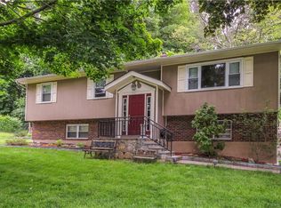 6 Oconnor Ct, Montrose, NY 10548