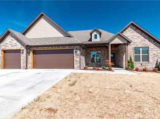 1200 Carrara St, Springdale, AR 72762