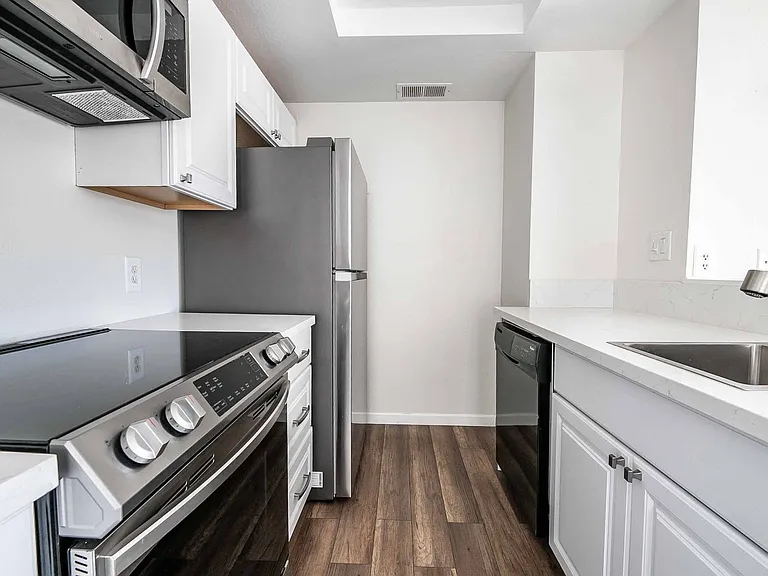 4360 Gannet Cir #22 — Photo 15