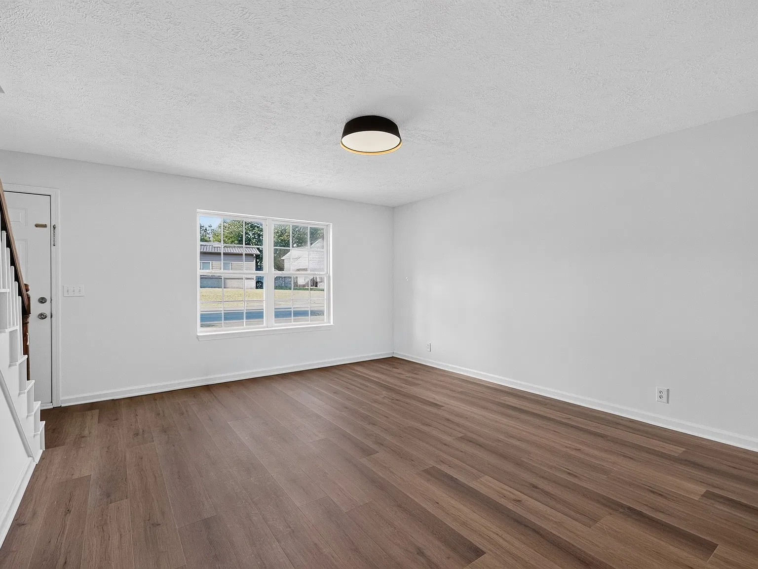 2 bed, 2.5 bath, 1100 sqft, $1,925 — Photo 4