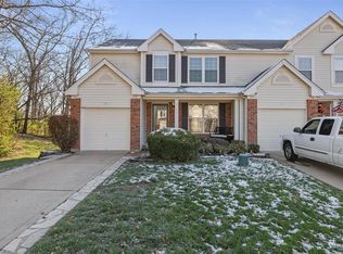 493 Summit Tree Ct, Fenton, MO 63026