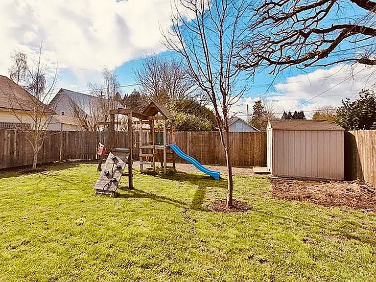 30625 SW Magnolia Ave — Photo 15