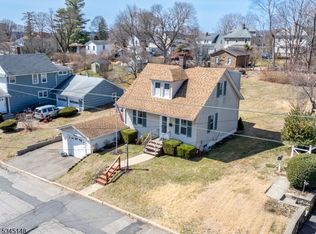 16 Hillside Ave, Netcong, NJ 07857