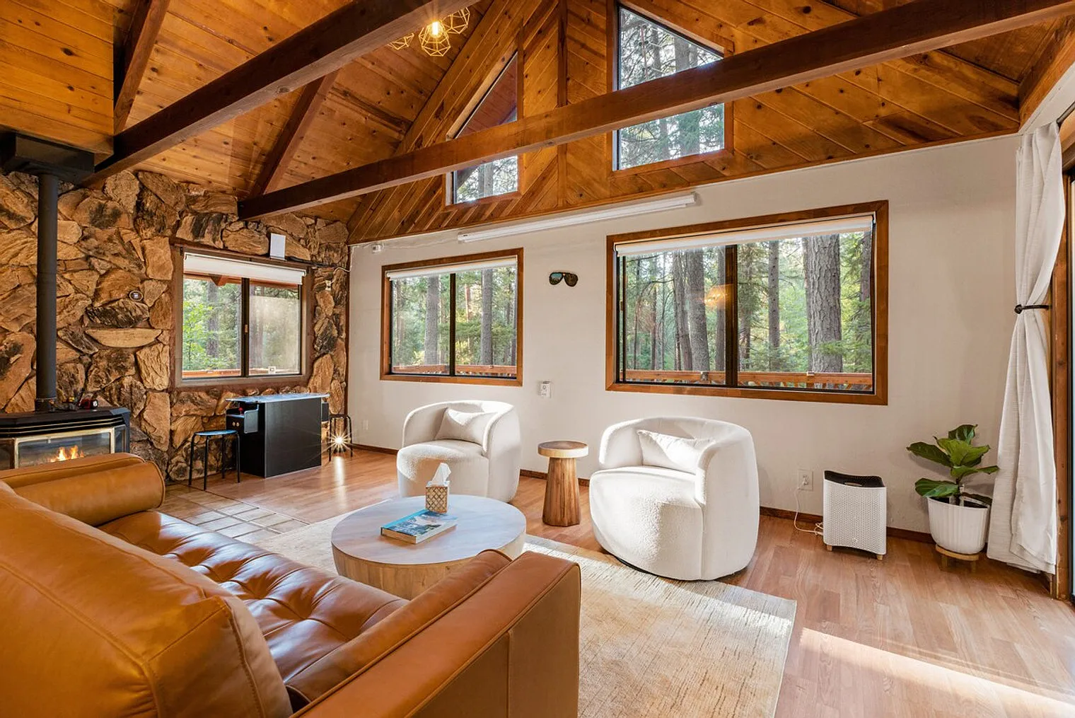 1 bed, 1.0 bath, $8,547 — Photo 1