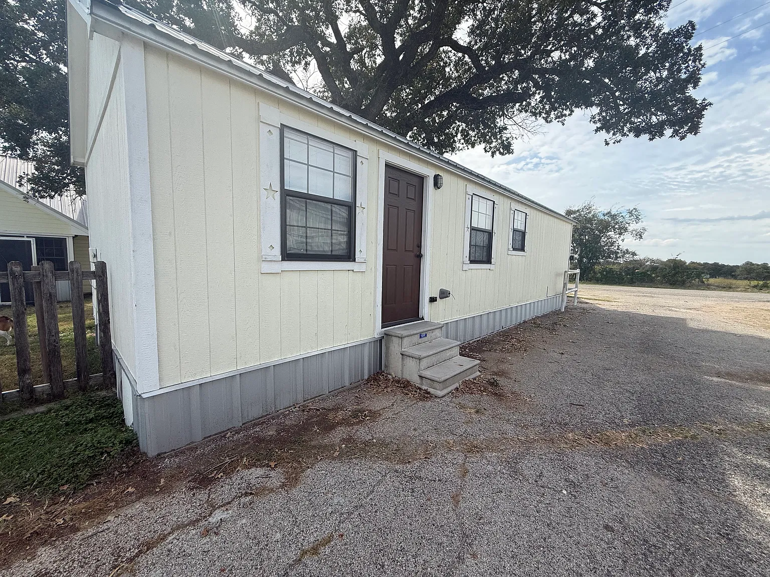 1 bed, $1,000 — Photo 1