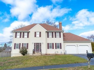 2 Bailin Dr, Worcester, MA 01604