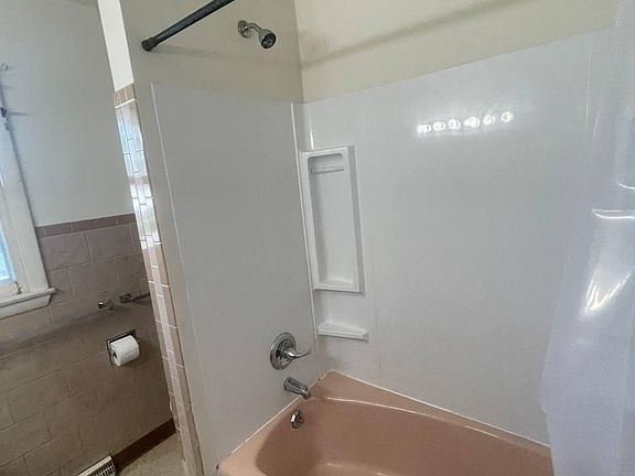 4th image of 4406 E Deckard Dr