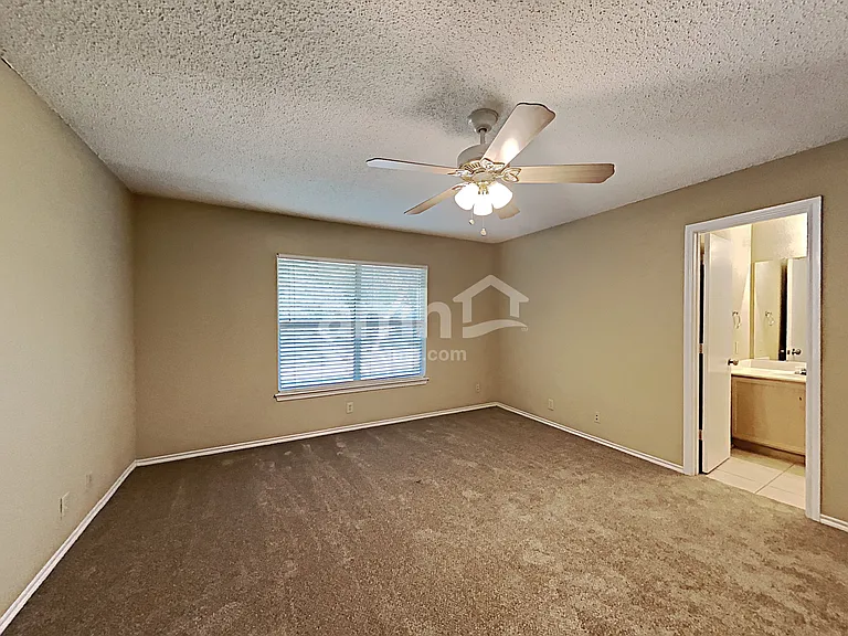10542 Westfield Pl — Photo 9