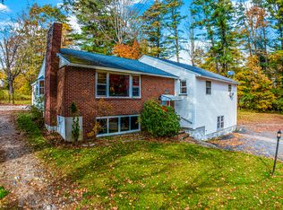 17 Vance Dr, Windham, ME 04062