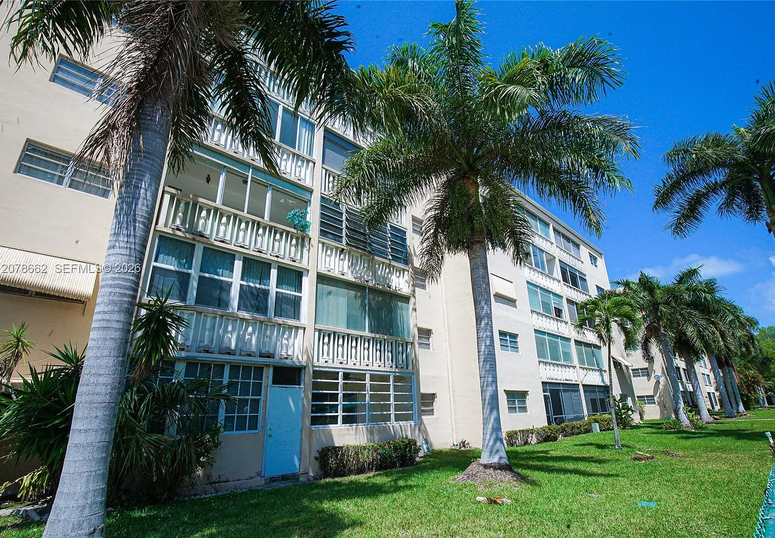 Meadowbrook Towers Condo — Photo 1