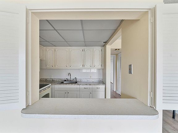 4th image of 358 Dorset I #358