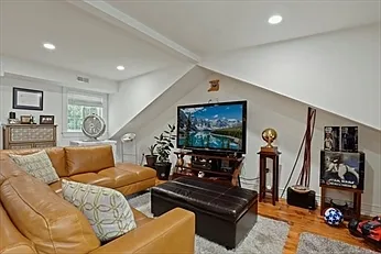 4 bed, 1750 sqft, $3,800 — Photo 3