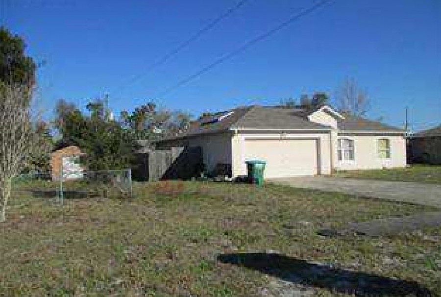 2nd image of 2872 Irondale St