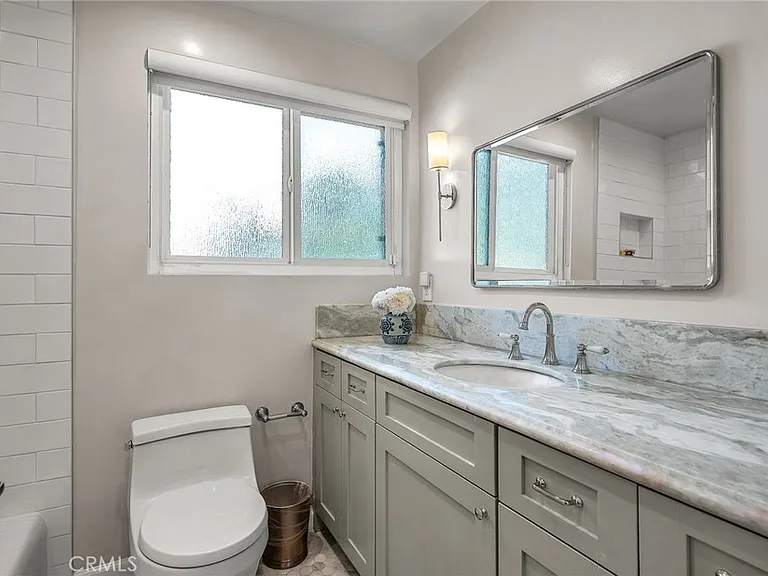 17152 Escalon Dr — Photo 26