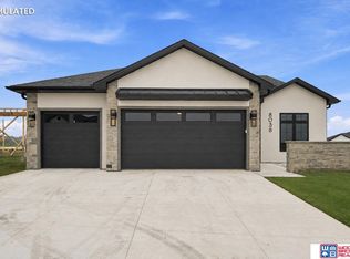 8038 S 43rd St, Lincoln, NE 68516