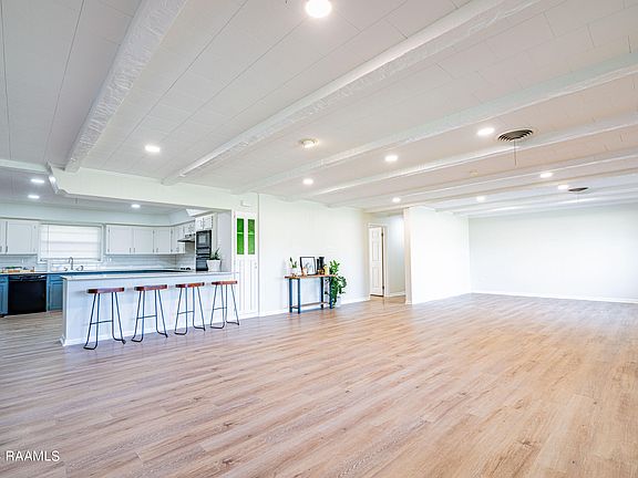 4th image of 4904 Coteau Rd