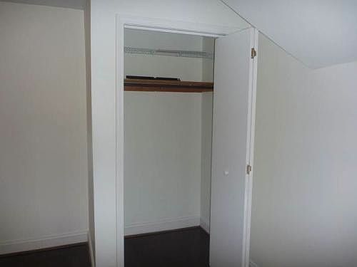 5th image of 390 Elmwood Ave