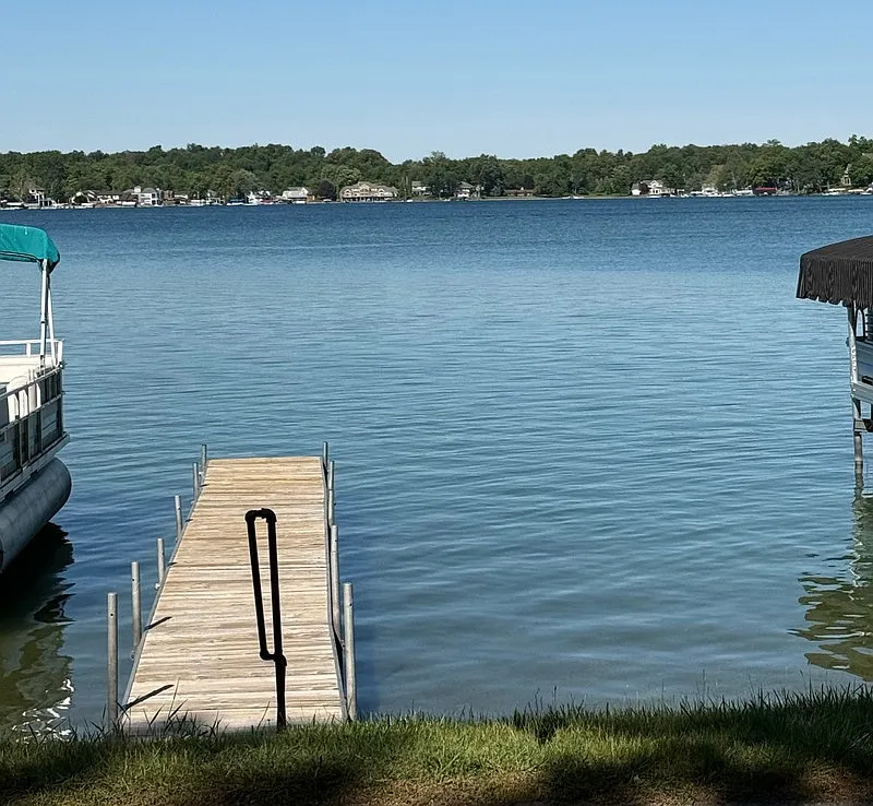 2 bed, 1.0 bath, 960 sqft, $3,250 — Photo 1
