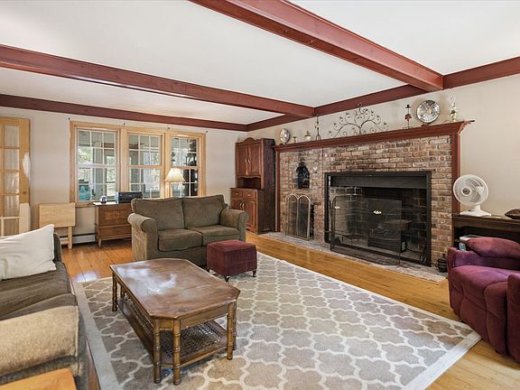 5th image of 74 John Ln